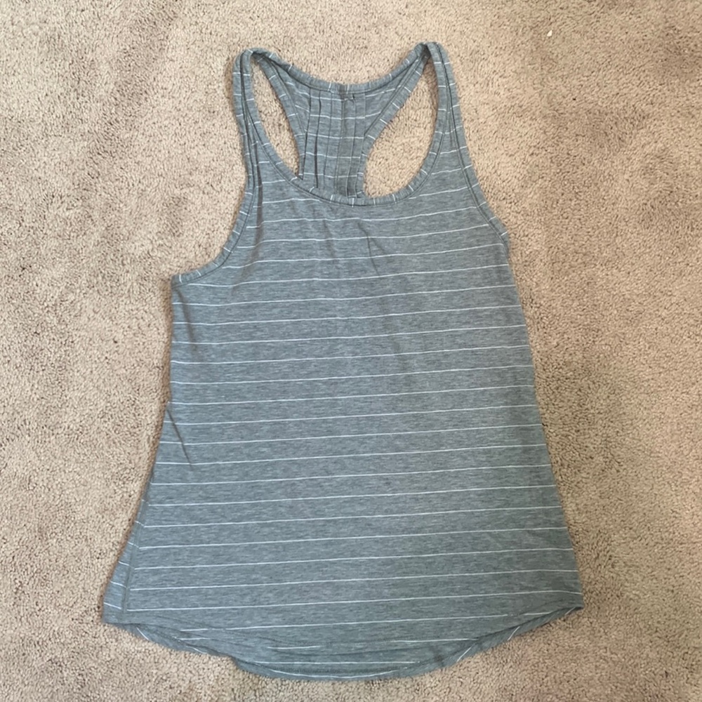 lululemon Love Tank Pleated Short Serve Stripe Heathered Grey/White Size 4?